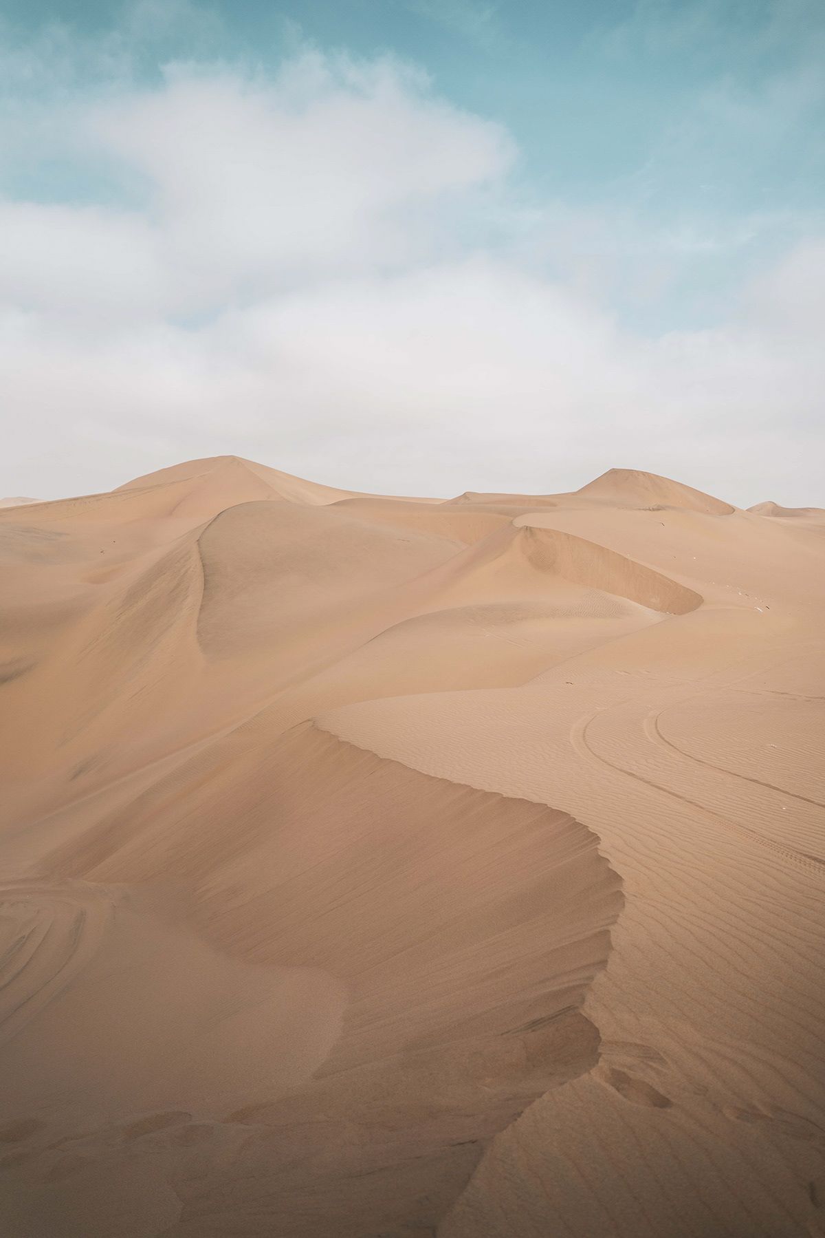 Huacachina, photographed by Jonathan Byrne